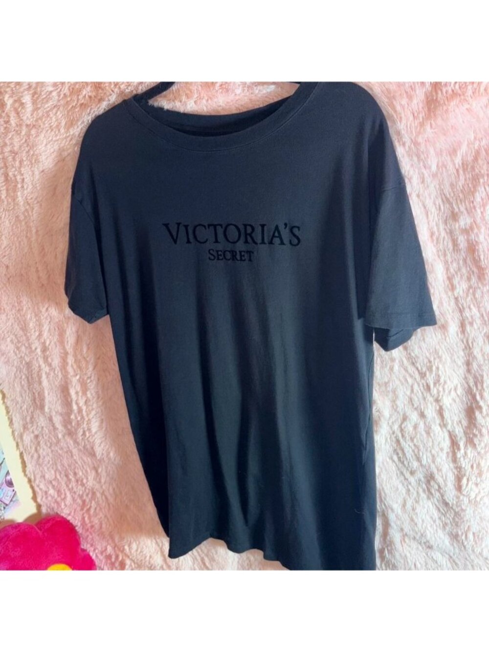 Victoria’s Secret black tee